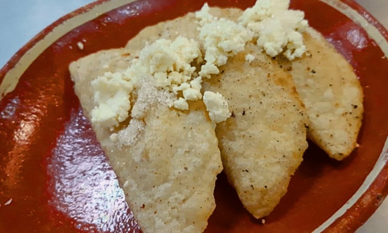 Empanadas de maíz con queso el antojito tabasqueño que conquista paladares