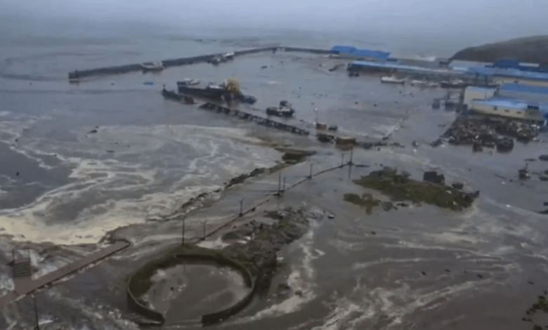 Evacuaciones, olas y monitoreo constante así evoluciona la alerta de tsunami en el Pacífico
