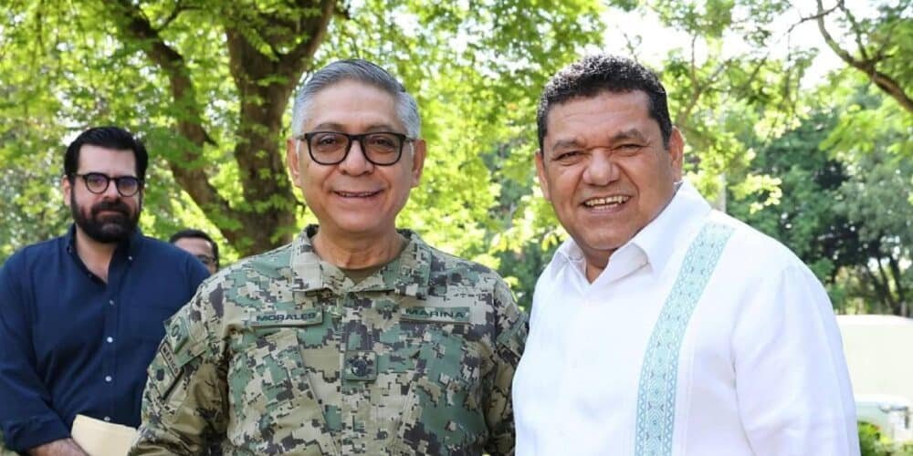Gobernador de Tabasco se reúne con titular de la Semar