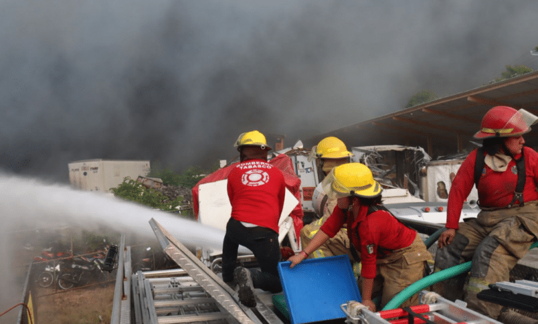 Infierno Verde en Villahermosa Retén Federal Arde, 47 Héroes al Rescate
