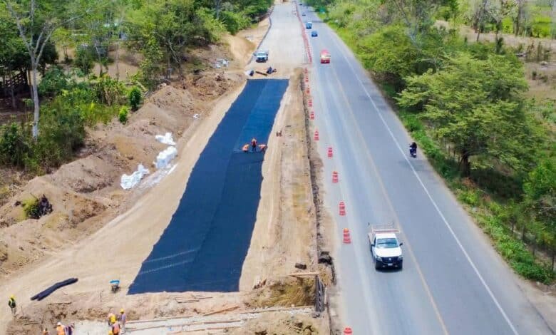 Trabajos de ampliación de la Carretera Macuspana-Escárcega