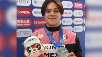Osmar Olvera rompe récord y supera cinco medallas mundiales