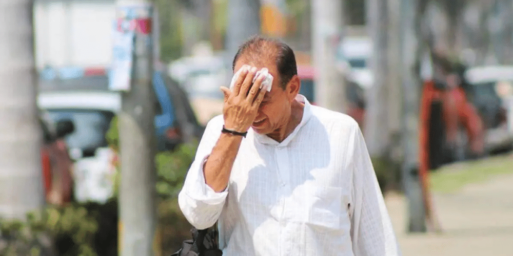 Prevén calor intenso y chubascos para Tabasco este jueves