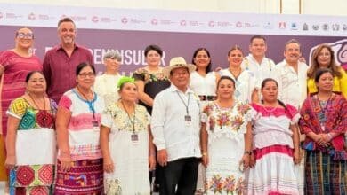 Artesanos tabasqueños deslumbran en el Foro Peninsular de Cultura Maya