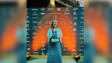 Chef tabasqueña Lupita Vidal recibe el reconocimiento de Chef del Año 2025