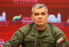 El Gobierno de Venezuela anunció el despliegue de buques y 15.000 efectivos militares en el Caribe y en estados fronterizos con Colombia, como parte de la “Operación Relámpago del Catatumbo”.
