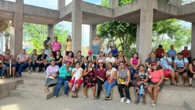 Artesanos tabasqueños reciben credenciales para preservar su identidad cultural