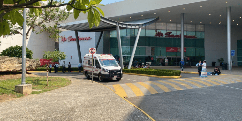 Reabren Plaza Altabrisa en Villahermosa tras explosión, con vigilancia reforzada