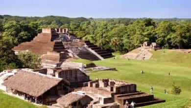 Zona Arqueológica de Comalcalco Legado maya en ladrillo