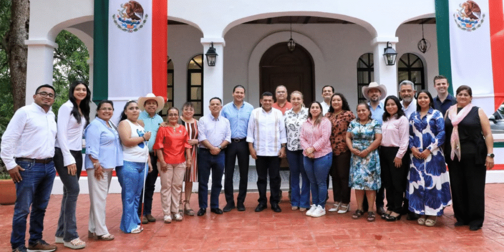 El gobernador Javier Rodríguez se reúne con la bancada de Morena para consolidar la Cuarta Transformación en Tabasco