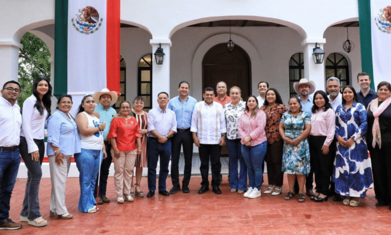 El gobernador Javier Rodríguez se reúne con la bancada de Morena para consolidar la Cuarta Transformación en Tabasco