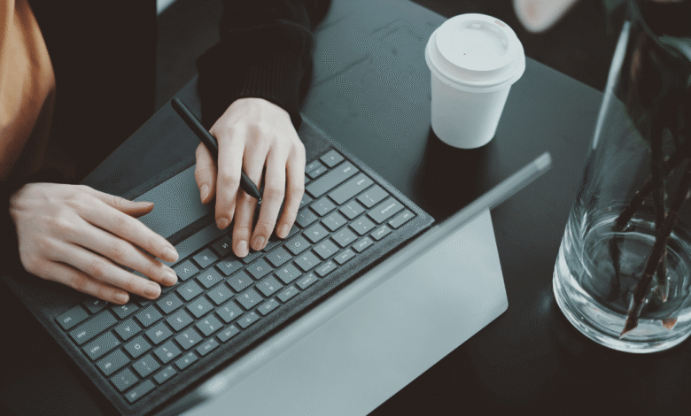 Jóvenes mexicanos recurren al trabajo independiente ante falta de empleos con prestaciones
