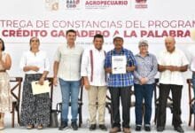 Programa Crédito Ganadero a la Palabra entrega certificados
