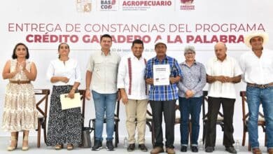 Programa Crédito Ganadero a la Palabra entrega certificados