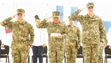 En una ceremonia en el municipio de Centla, el gobernador Javier May Rodríguez acudió a la toma de protesta del almirante Juan Carlos Vera Salinas, quien asume el mando de la Tercera Región Naval.