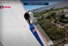 El ícono brasileño del skate, Sandro Dias —alias “Mineirinho”— se enfrenta al reto más ambicioso de su carrera: descender por la curva del edificio administrativo Fernando Ferrari (CAFF)