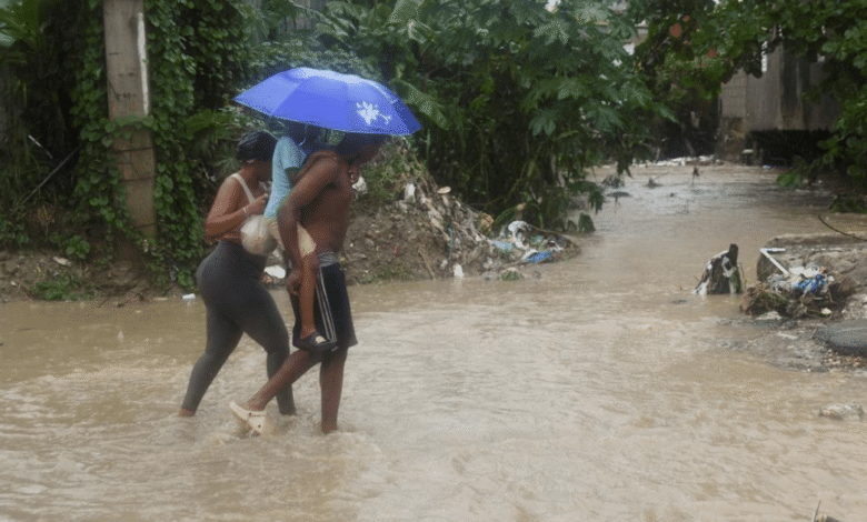 Alerta máxima en el Caribe La Tormenta Tropical Melissa amenaza con ser un huracán mayor y provoca evacuaciones (Foto por Eddy VittiniReuters)