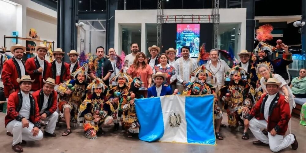 Artesanías de Tabasco Cautivan en el Encuentro Textil México-Guatemala
