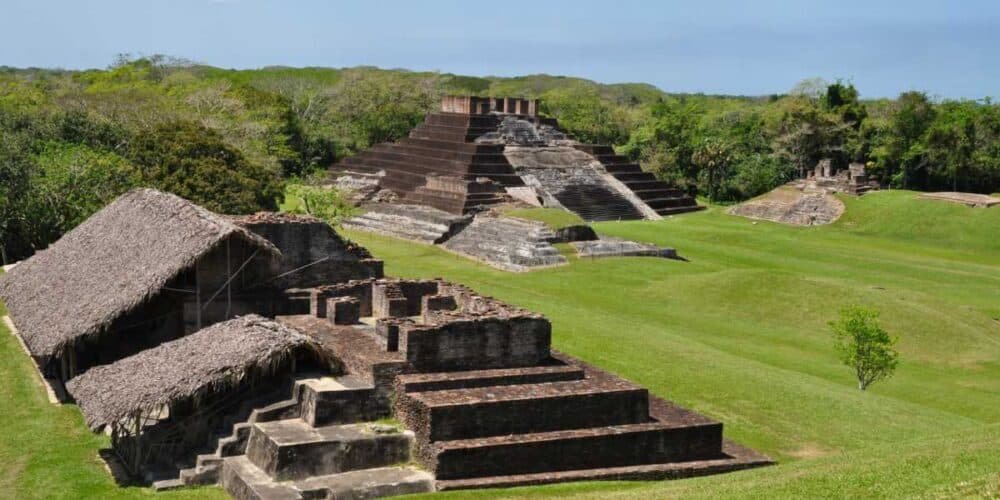 Aumentarán tarifas en zonas arqueológicas de Comalcalco y La Venta en 2026