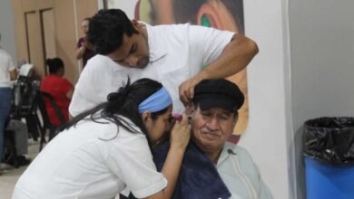 Beneficencia pública entrega dos mil auxiliares auditivos gratuitos