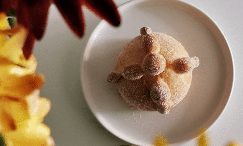 Cómo hacer pan de muerto tradicional paso a paso