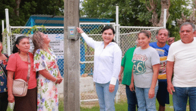 La alcaldesa Yolanda Osuna entrega obras de alumbrado público y vialidades en Miraflores 1ª, 2ª y 3ª Sección, fortaleciendo la seguridad, la conectividad y refrendando el compromiso de ser un "gobierno de territorio y no de escritorio".