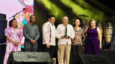 La máxima fiesta cultural de Tabasco arranca con la visión del Gobernador May Rodríguez de consolidar sus tradiciones y darlas a conocer al mundo, incluyendo una emotiva entrega de reconocimientos y seguridad garantizada para toda la familia este fin de semana.