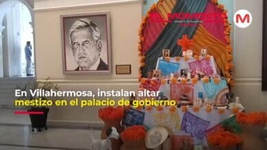 En Villahermosa, instalan altar mestizo en el palacio de gobierno