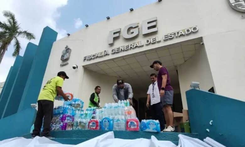 FGE Tabasco recolecta ayuda para damnificados en Veracruz