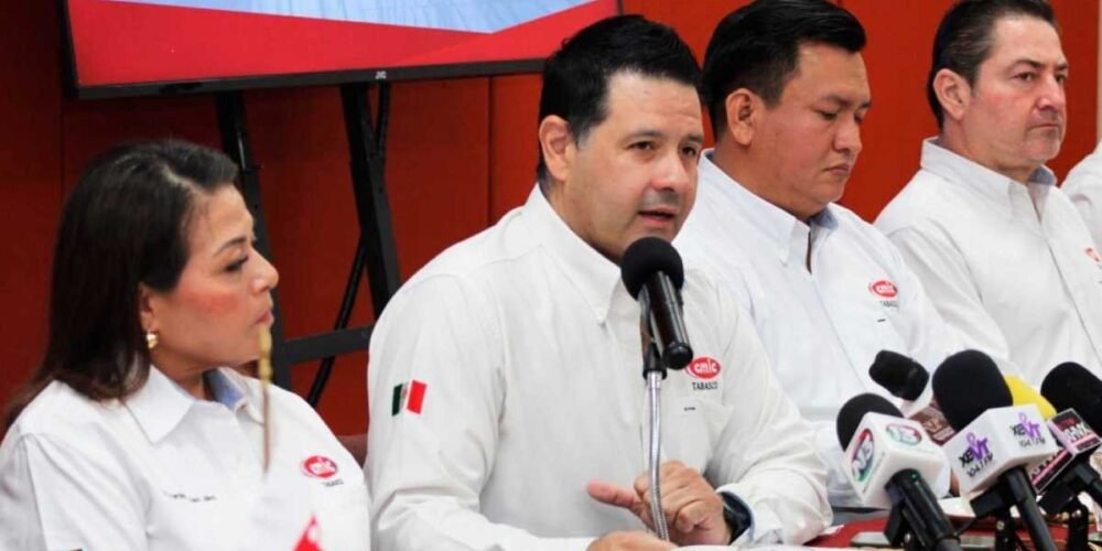Municipios dan hasta 70 por ciento de obras por asignación directa CMIC