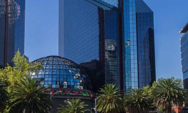 Oferta por Banamex provoca pérdida millonaria a Grupo México