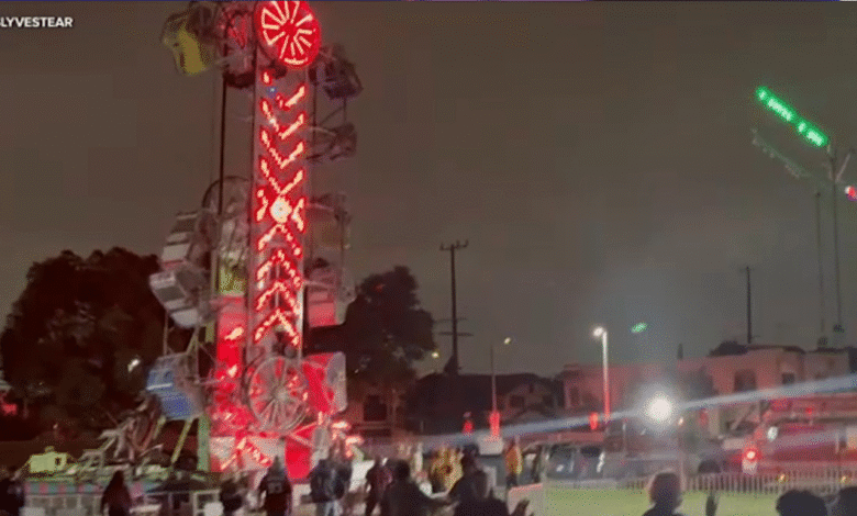 Pánico en una feria de Los Ángeles un juego mecánico colapsa y deja a decenas de estudiantes atrapados (Foto por ABC7)