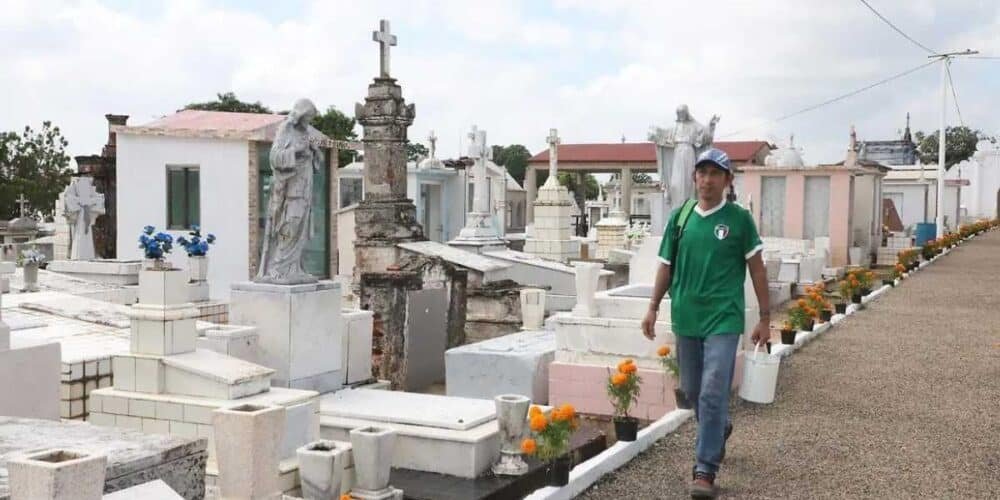 Panteones recibirán a más de 30 mil visitantes