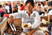 El mandatario recorrió el festival que ha convertido a Tabasco en un referente nacional en materia de turismo gastronómico; participan más de 200 expositores y se estima una afluencia de más de 130 mil visitantes en tres días