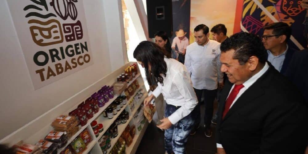 Todo el mes de octubre, las artesanías tabasqueñas, estarán expuestas en la ciudad de México.