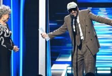 Bad Bunny junto a Rita Moreno en premio Billboard al Artista Latino del Siglo XXI (Foto de internet)
