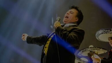 Concierto de Juan Gabriel en Bellas Artes se proyectará hoy en el Zócalo de la CDMX
