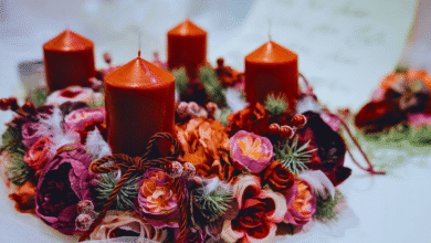 Corona de Adviento 2025 qué vela se enciende primero