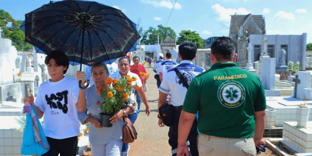 Familias celebraron en paz el Día de Muertos