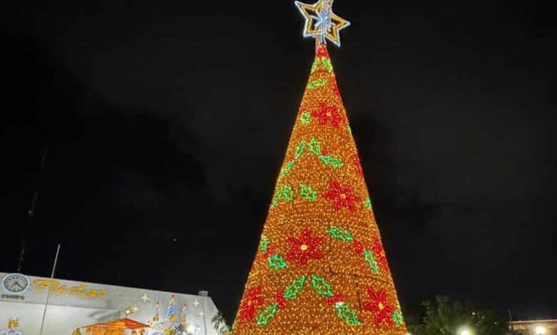 La Plaza de la Revolución se viste de Navidad
