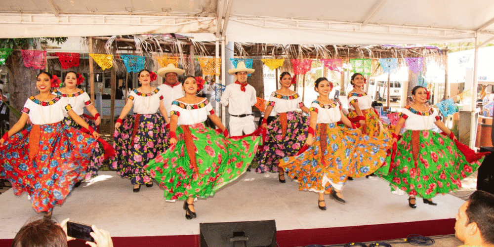 La Quinta edición del festival cultural CICOM inicia las “Fiestas Decembrinas” en Villahermosa