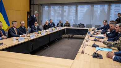 Estados Unidos y Ucrania anunciaron la redacción de una versión “refinada” del plan de paz impulsado por Washington para poner fin al conflicto con Rusia.