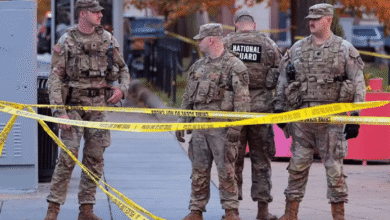 Dos integrantes de la Guardia Nacional resultaron heridos de gravedad tras un ataque armado a menos de dos cuadras de la Casa Blanca en Washington D.C. El presidente Donald Trump confirmó que ambos están hospitalizados en estado crítico, mientras el FBI abrió una investigación federal.