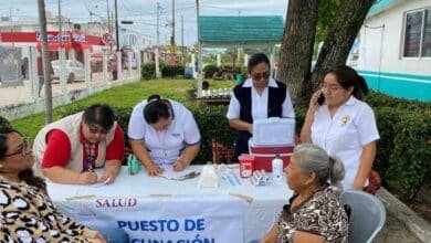Salud de Tabasco lanza mega jornada de vacunación con triple escudo invernal