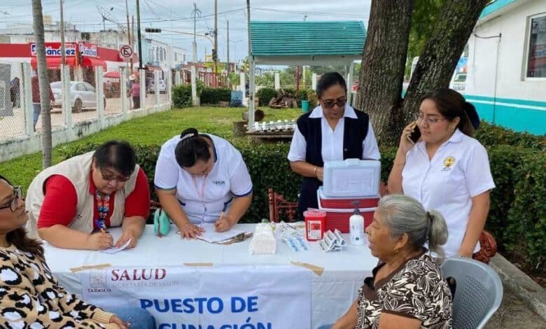 Salud de Tabasco lanza mega jornada de vacunación con triple escudo invernal