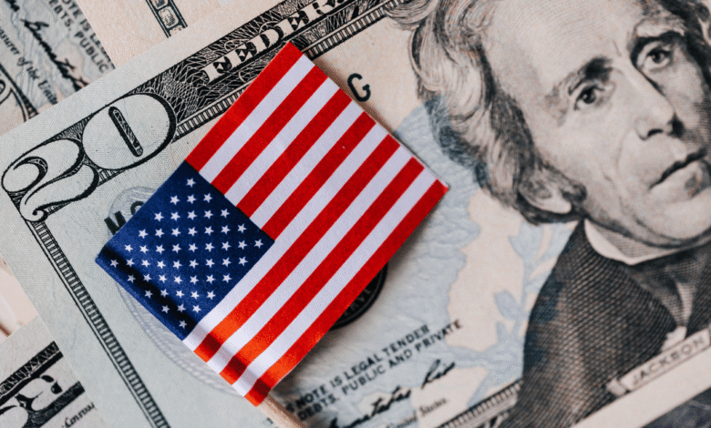 El PIB de Estados Unidos rebasa previsiones y avanza 4.3% en el tercer trimestre de 2025