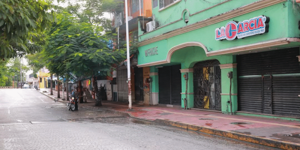 El silencio abraza a la ciudad en una Navidad de calma total