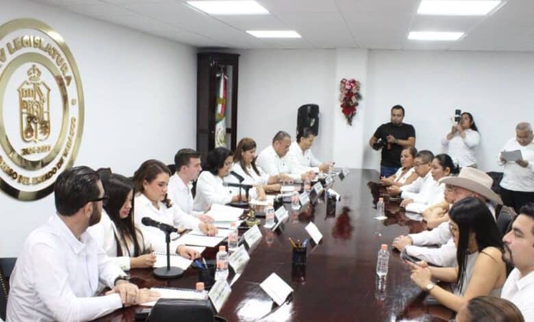 Impulsan en Tabasco inclusión digital juvenil y nuevas protecciones contra la violencia familiar