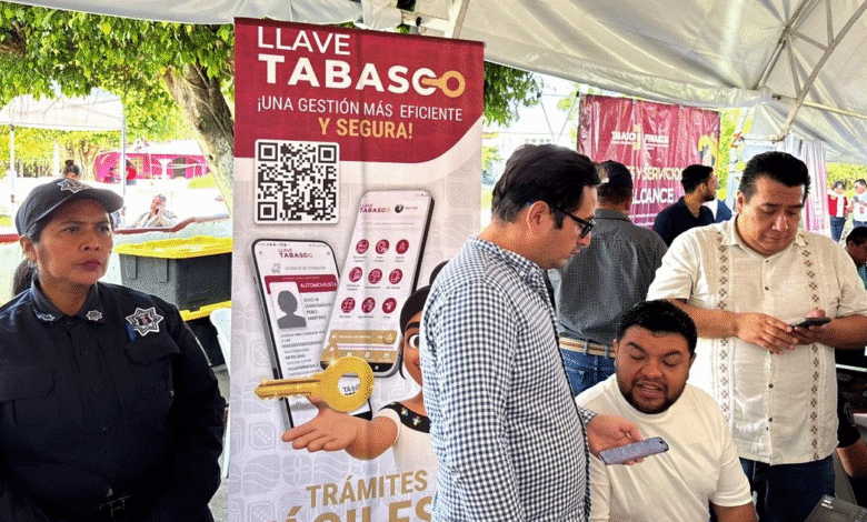 El ambicioso proyecto de Gobierno Digital de Tabasco elimina filas y gastos de traslado; ciudadanos ya acceden a 60 trámites prioritarios como licencias y actas de nacimiento de forma fácil y segura.