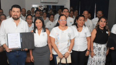 La reciente firma de convenios de colaboración entre ambas instituciones busca fortalecer la capacitación y ampliar la oferta de cursos, con el objetivo de elevar las habilidades laborales y la competitividad del servicio público en Tabasco.